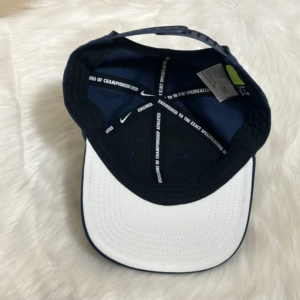 Nike size navy